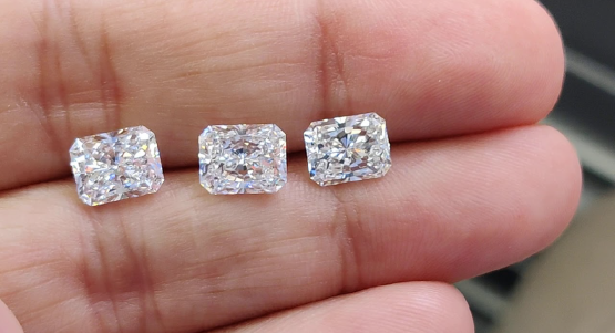 Emerald Cut Vs Radiant Cut Diamond The Most Clear Cut Distinction Loose Grown Diamond 3281